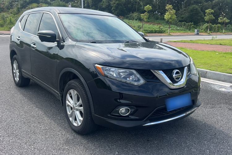 Used Nissan X-Trail 2015 2.0L CVT Comfort MAX Edition 2WD Exterior 3