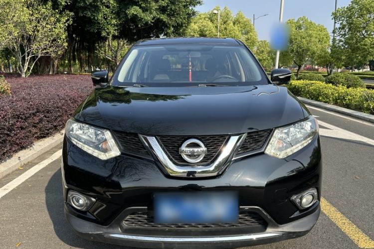 Used Nissan X-Trail 2015 2.0L CVT Comfort MAX Edition 2WD Exterior 4