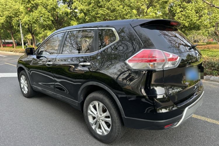 Used Nissan X-Trail 2015 2.0L CVT Comfort MAX Edition 2WD Exterior 5