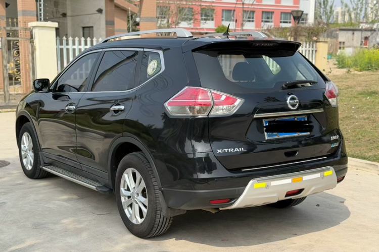 Used Nissan X-Trail 2015 2.0L CVT Comfort MAX Edition 2WD Exterior 6