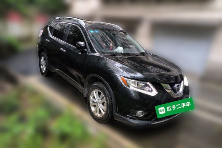 Used Nissan X-Trail 2015 2.0L CVT Comfort MAX Edition 2WD Front Right 45 Deg