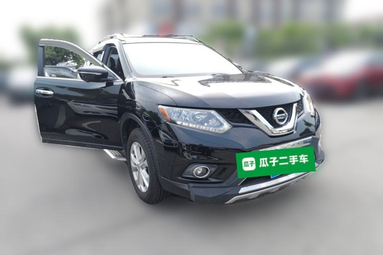 Used Nissan X-Trail 2015 2.0L CVT Comfort MAX Edition 2WD Front Right 45 Deg