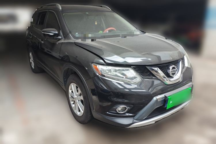 Used Nissan X-Trail 2015 2.0L CVT Comfort MAX Edition 2WD Front Right 45 Deg