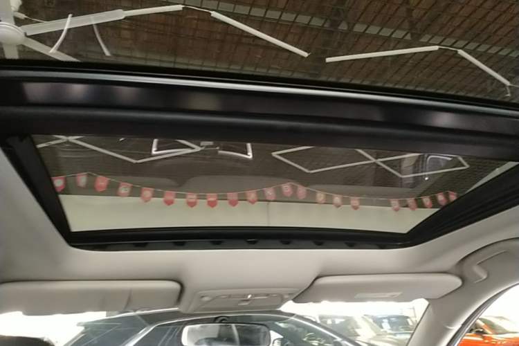Used Nissan X-Trail 2015 2.0L CVT Comfort MAX Edition 2WD Headliner