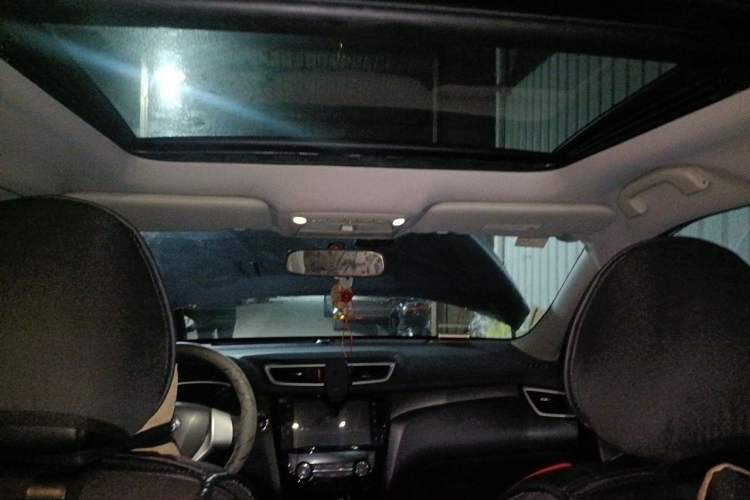 Used Nissan X-Trail 2015 2.0L CVT Comfort MAX Edition 2WD Headliner