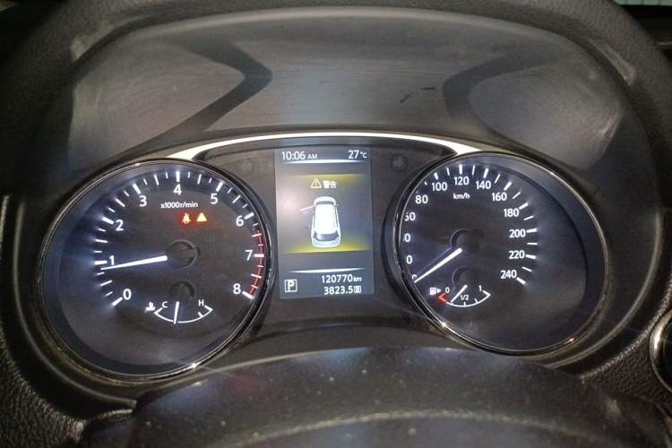 Used Nissan X-Trail 2015 2.0L CVT Comfort MAX Edition 2WD Instrument Cluster