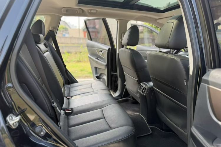 Used Nissan X-Trail 2015 2.0L CVT Comfort MAX Edition 2WD Interior 3