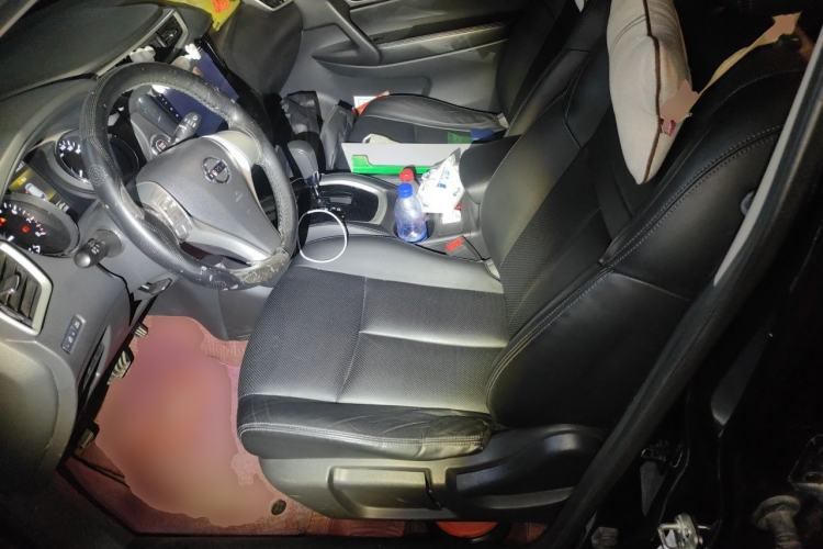 Used Nissan X-Trail 2015 2.0L CVT Comfort MAX Edition 2WD Left Front Seat