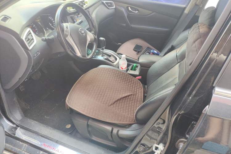 Used Nissan X-Trail 2015 2.0L CVT Comfort MAX Edition 2WD Left Front Seat