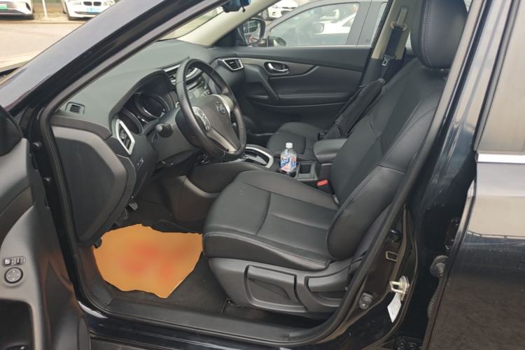 Used Nissan X-Trail 2015 2.0L CVT Comfort MAX Edition 2WD Left Front Seat