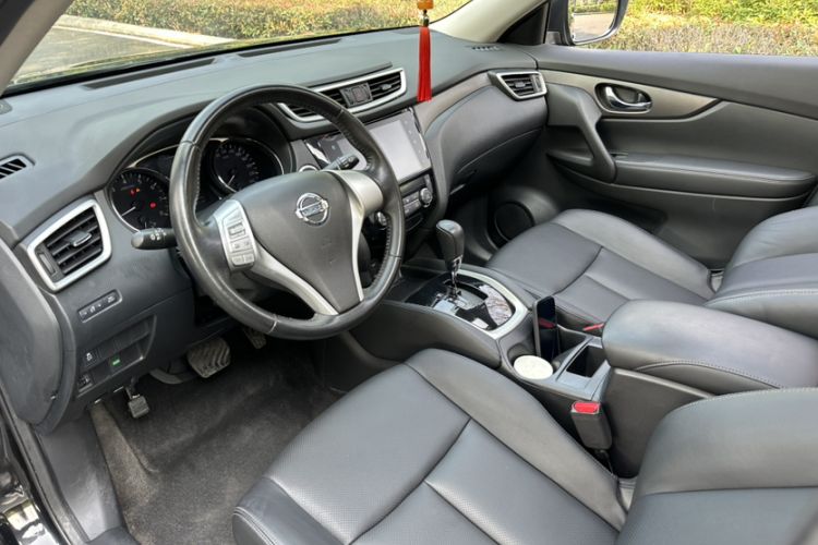 Used Nissan X-Trail 2015 2.0L CVT Comfort MAX Edition 2WD Left Front Seat