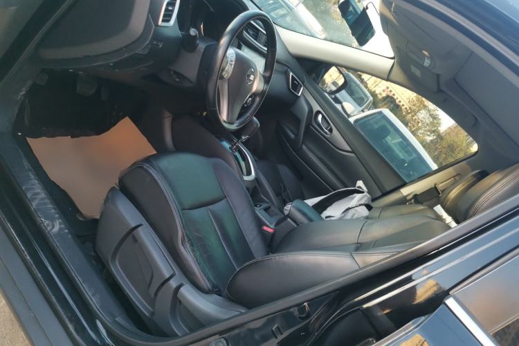 Used Nissan X-Trail 2015 2.0L CVT Comfort MAX Edition 2WD Left Front Seat