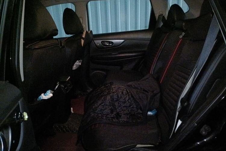 Used Nissan X-Trail 2015 2.0L CVT Comfort MAX Edition 2WD Left Rear Seat