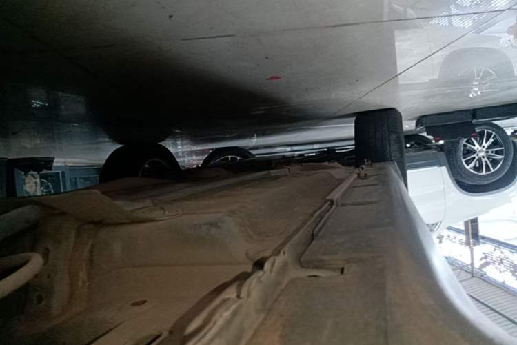 Used Nissan X-Trail 2015 2.0L CVT Comfort MAX Edition 2WD Left Side Sill