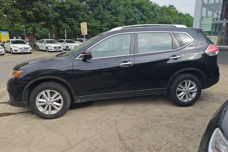 Used Nissan X-Trail 2015 2.0L CVT Comfort MAX Edition 2WD Rear Left 45 Deg