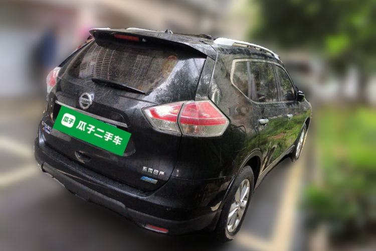Used Nissan X-Trail 2015 2.0L CVT Comfort MAX Edition 2WD Rear Right 45 Deg