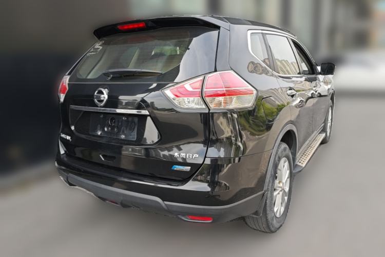 Used Nissan X-Trail 2015 2.0L CVT Comfort MAX Edition 2WD Rear Right 45 Deg