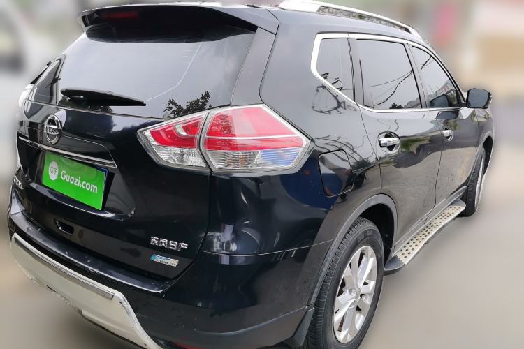 Used Nissan X-Trail 2015 2.0L CVT Comfort MAX Edition 2WD Rear Right 45 Deg