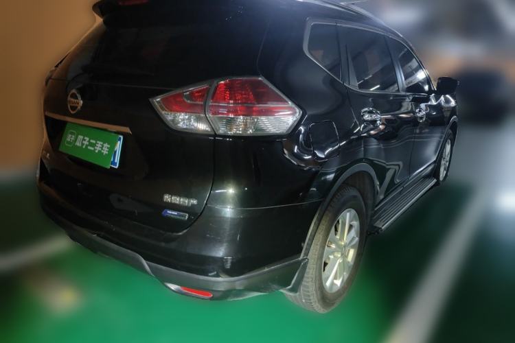 Used Nissan X-Trail 2015 2.0L CVT Comfort MAX Edition 2WD Rear Right 45 Deg