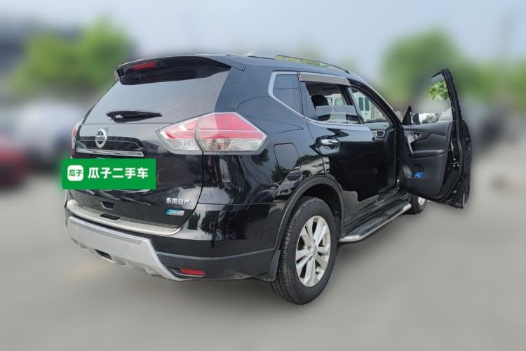 Used Nissan X-Trail 2015 2.0L CVT Comfort MAX Edition 2WD Rear Right 45 Deg