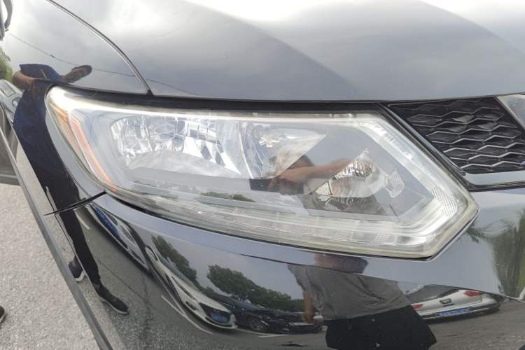 Used Nissan X-Trail 2015 2.0L CVT Comfort MAX Edition 2WD Right Front Headlight