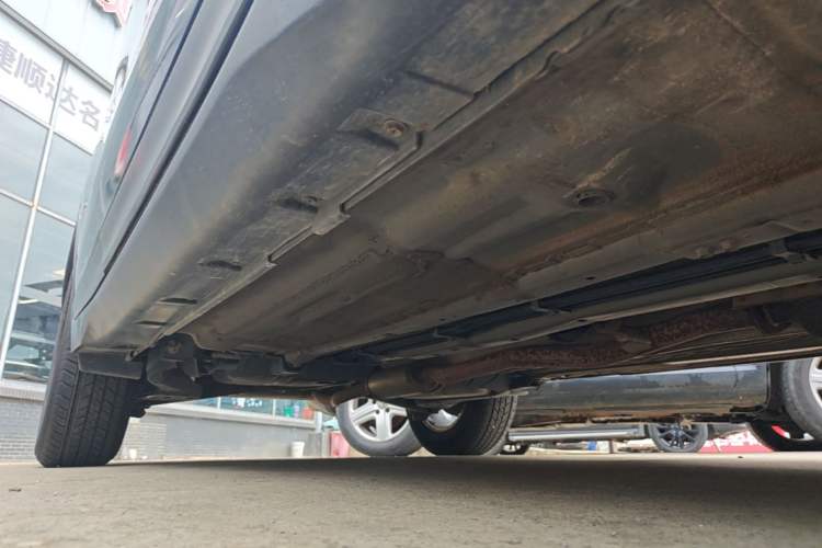 Used Nissan X-Trail 2015 2.0L CVT Comfort MAX Edition 2WD Right Side Sill
