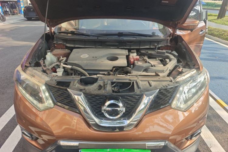 Used Nissan X-Trail 2015 2.0L CVT Comfort MAX Edition 2WD Engine Bay