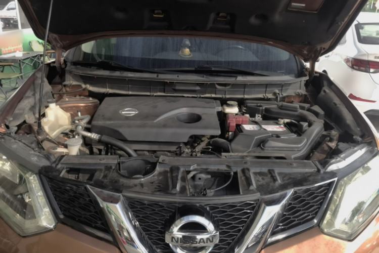 Used Nissan X-Trail 2015 2.0L CVT Comfort MAX Edition 2WD Engine Bay