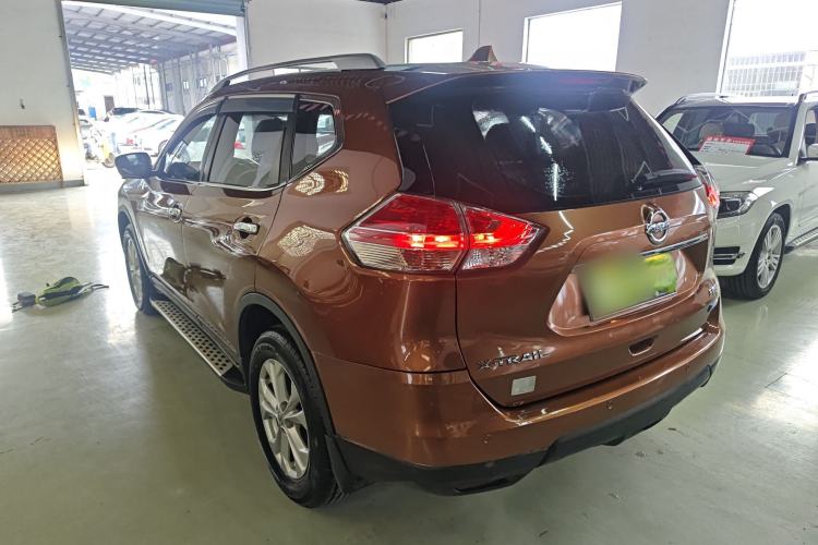 Used Nissan X-Trail 2015 2.0L CVT Comfort MAX Edition 2WD Exterior 2