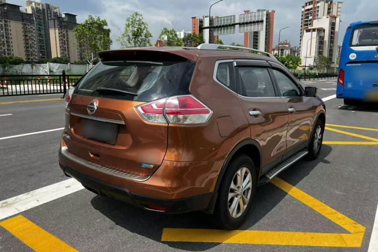 Used Nissan X-Trail 2015 2.0L CVT Comfort MAX Edition 2WD Exterior 8