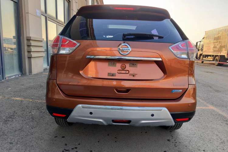Used Nissan X-Trail 2015 2.5L CVT Leading MAX Edition 4WD Exterior 8