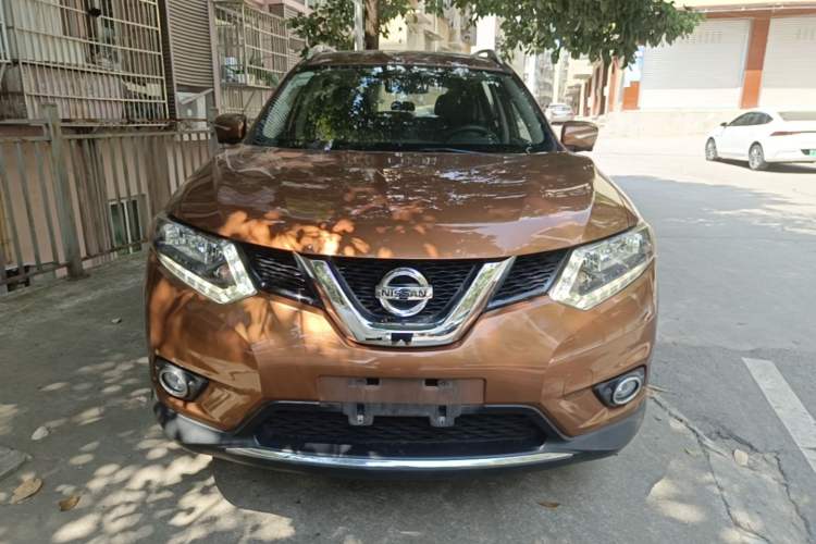 Used Nissan X-Trail 2015 2.0L CVT Comfort MAX Edition 2WD Front