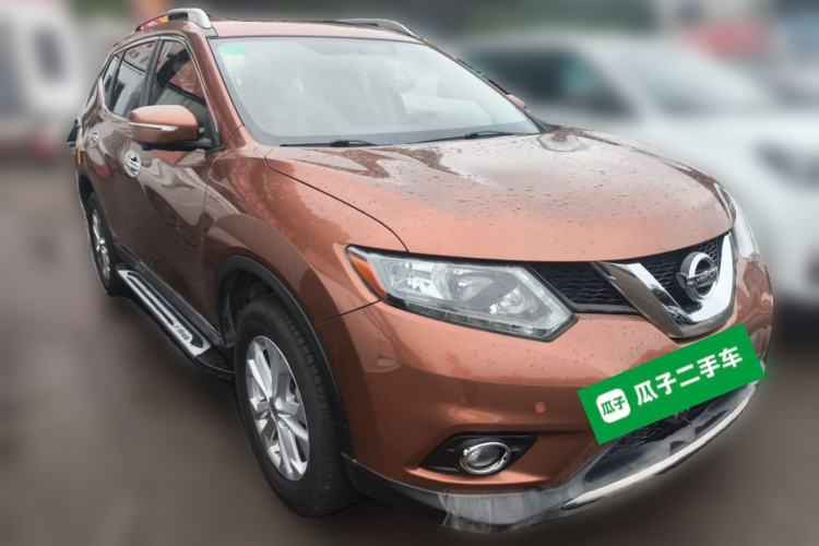 Used Nissan X-Trail 2015 2.0L CVT Comfort MAX Edition 2WD Front Right 45 Deg