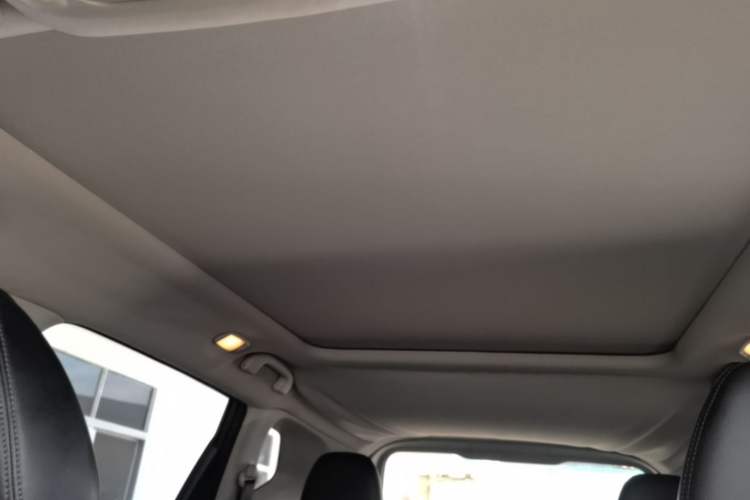 Used Nissan X-Trail 2015 2.0L CVT Comfort MAX Edition 2WD Headliner