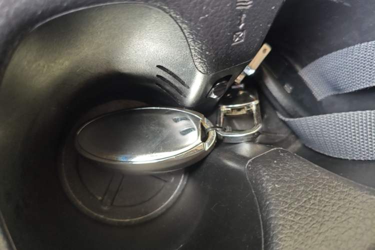 Used Nissan X-Trail 2015 2.0L CVT Comfort MAX Edition 2WD Interior 1