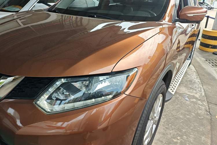 Used Nissan X-Trail 2015 2.0L CVT Comfort MAX Edition 2WD Left Front Headlight