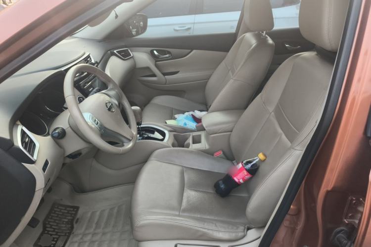 Used Nissan X-Trail 2015 2.0L CVT Comfort MAX Edition 2WD Left Front Seat