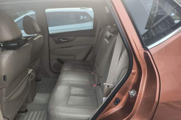 Used Nissan X-Trail 2015 2.0L CVT Comfort MAX Edition 2WD Left Rear Seat