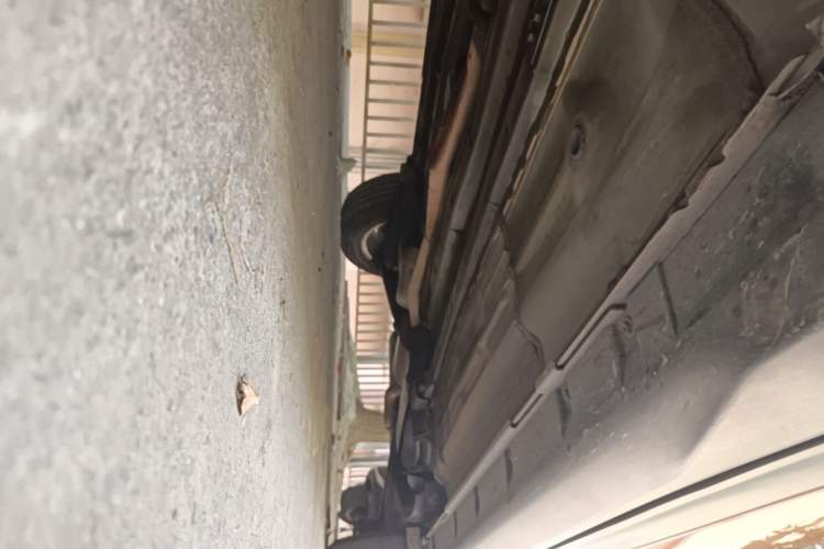 Used Nissan X-Trail 2015 2.0L CVT Comfort MAX Edition 2WD Left Side Sill