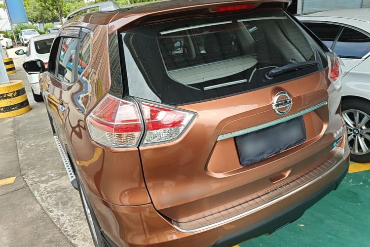 Used Nissan X-Trail 2015 2.0L CVT Comfort MAX Edition 2WD Rear Left 45 Deg