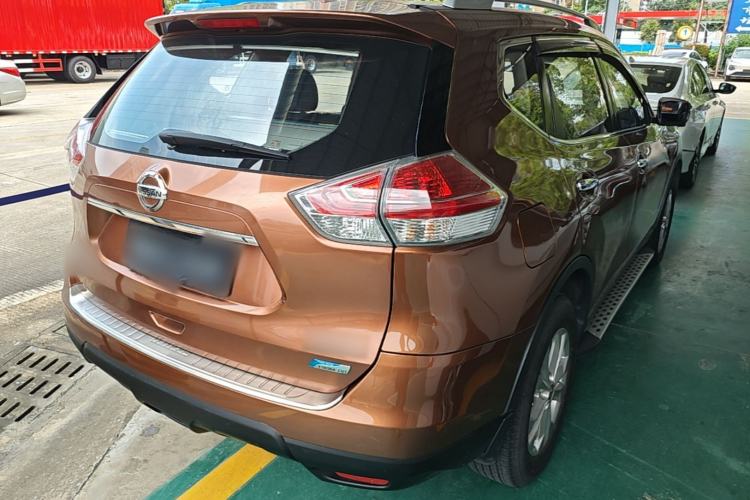 Used Nissan X-Trail 2015 2.0L CVT Comfort MAX Edition 2WD Rear Right 45 Deg