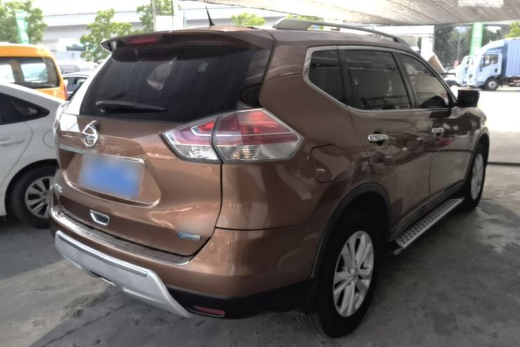 Used Nissan X-Trail 2015 2.0L CVT Comfort MAX Edition 2WD Rear Right 45 Deg