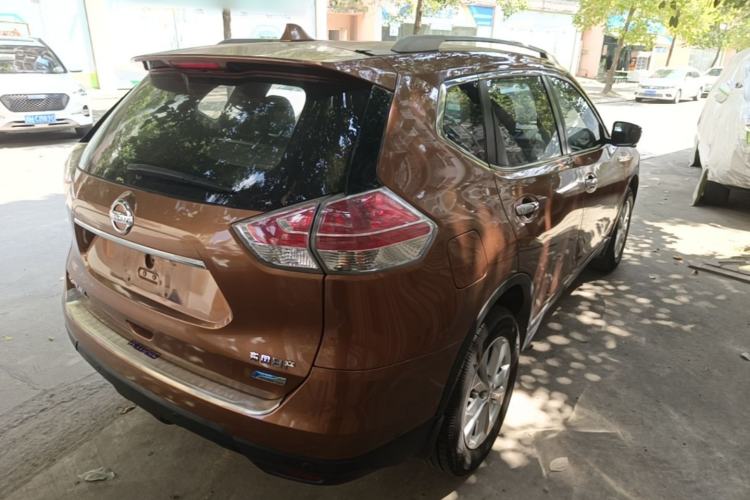 Used Nissan X-Trail 2015 2.0L CVT Comfort MAX Edition 2WD Rear Right 45 Deg