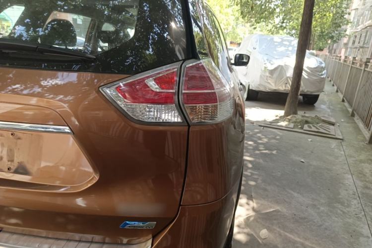 Used Nissan X-Trail 2015 2.0L CVT Comfort MAX Edition 2WD Right Rear Taillight