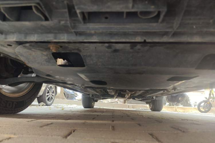 Used Nissan X-Trail 2015 2.0L CVT Comfort MAX Edition 2WD Chassis Front