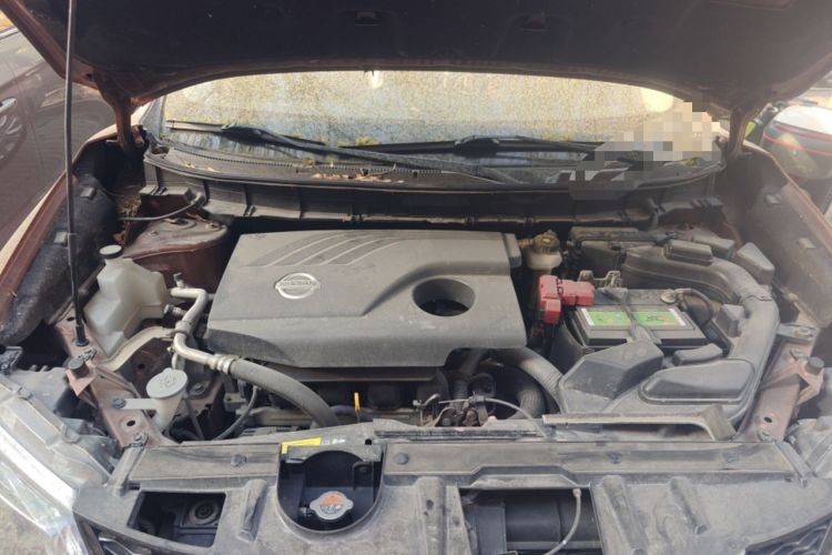 Used Nissan X-Trail 2015 2.0L CVT Comfort MAX Edition 2WD Engine Bay