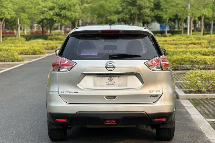 Used Nissan X-Trail 2015 2.0L CVT Comfort MAX Edition 2WD Exterior 4