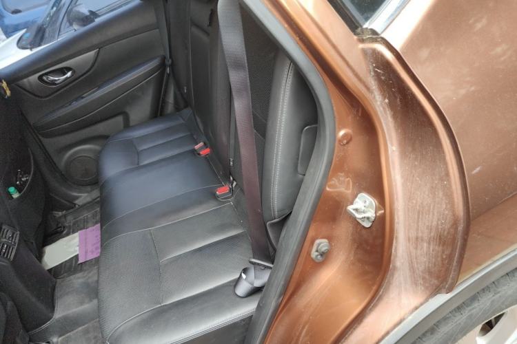 Used Nissan X-Trail 2015 2.0L CVT Comfort MAX Edition 2WD Left Rear Seat