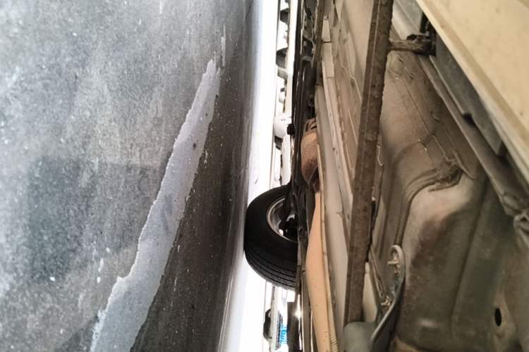 Used Nissan X-Trail 2015 2.0L CVT Comfort MAX Edition 2WD Left Side Sill