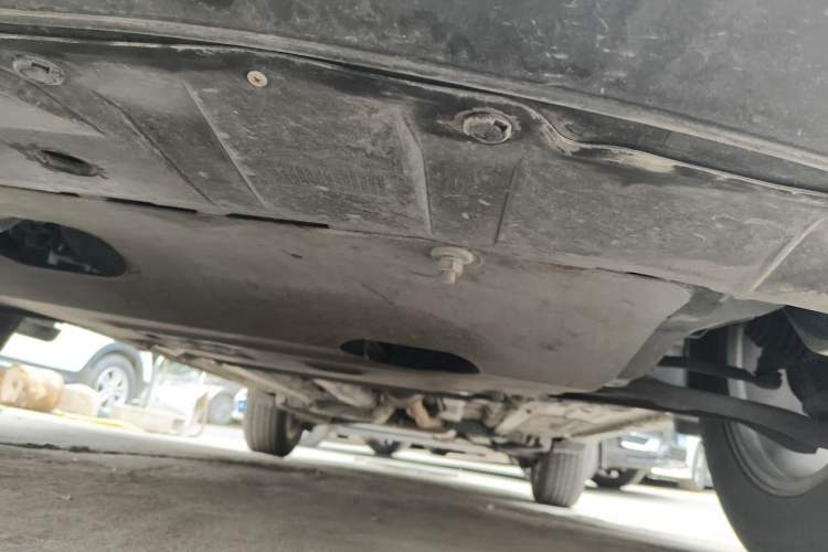 Used Nissan X-Trail 2015 2.0L CVT Comfort MAX Edition 2WD Chassis Front